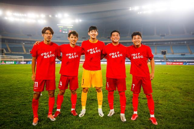 开云平台-颜骏凌带伤作战已成习惯 征服航海靠精神加止痛药