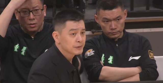 开云下载-再见，杨鸣！辽篮正式发布公告，杨鸣因身体原因辞职，仍留有余地